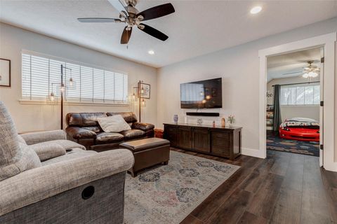 Tiny photo for 963 Del Norte Street, Houston, TX 77018 (MLS # 18328821)