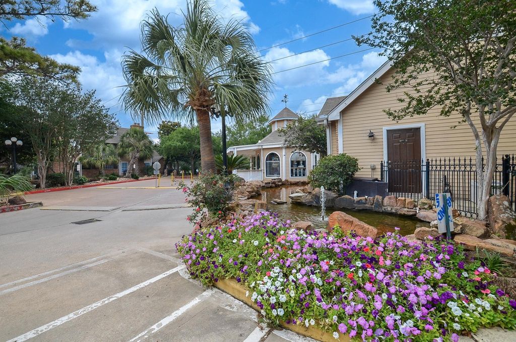 Photo of 2300 Old Spanish Trail #1092, Houston, TX 77054 (MLS # 41966391)