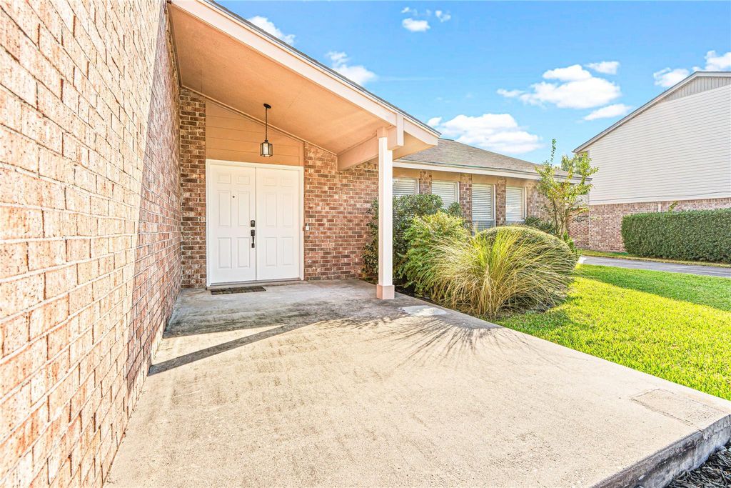 Photo of 21319 Park Bend Drive, Katy, TX 77450 (MLS # 60980184)