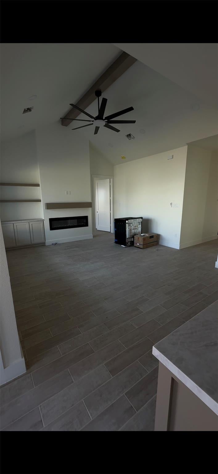 2115 Loc Loma