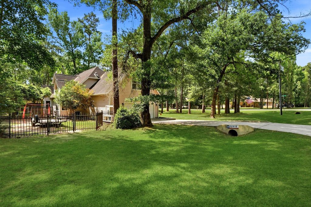 Photo of 22918 Lantana Drive, Magnolia, TX 77355 (MLS # 30976731)