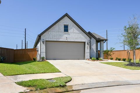 Photo of 3057 Pensacola Drive, Katy, TX 77493 (MLS # 88381129) Photo of 3057 Pensacola Drive, Katy, TX 77493 (MLS # 88381129)