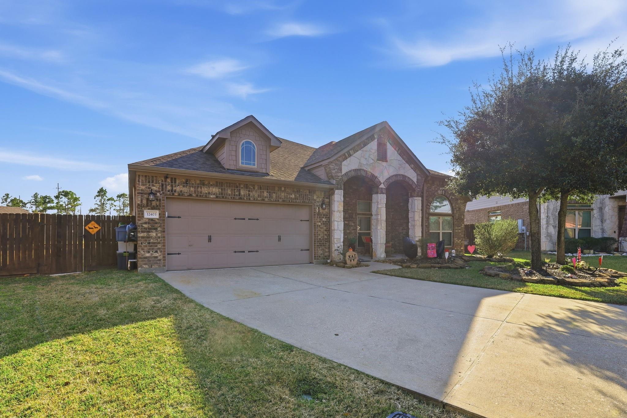 12403 Emerald Lane