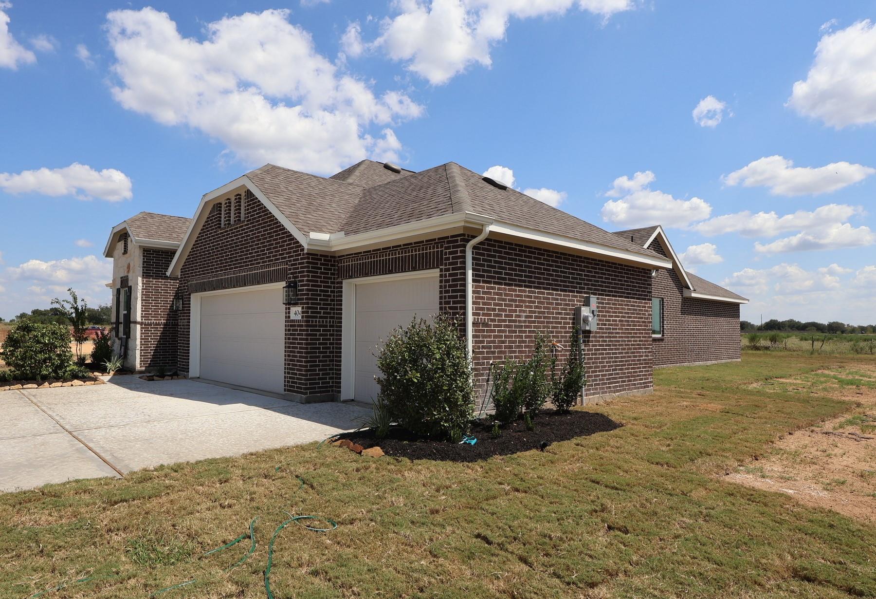404 Cane Crossing Lake Drive