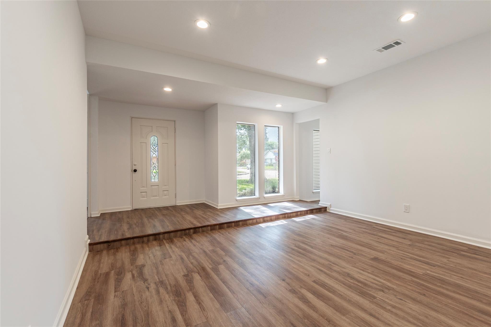 2326 Walnut Court