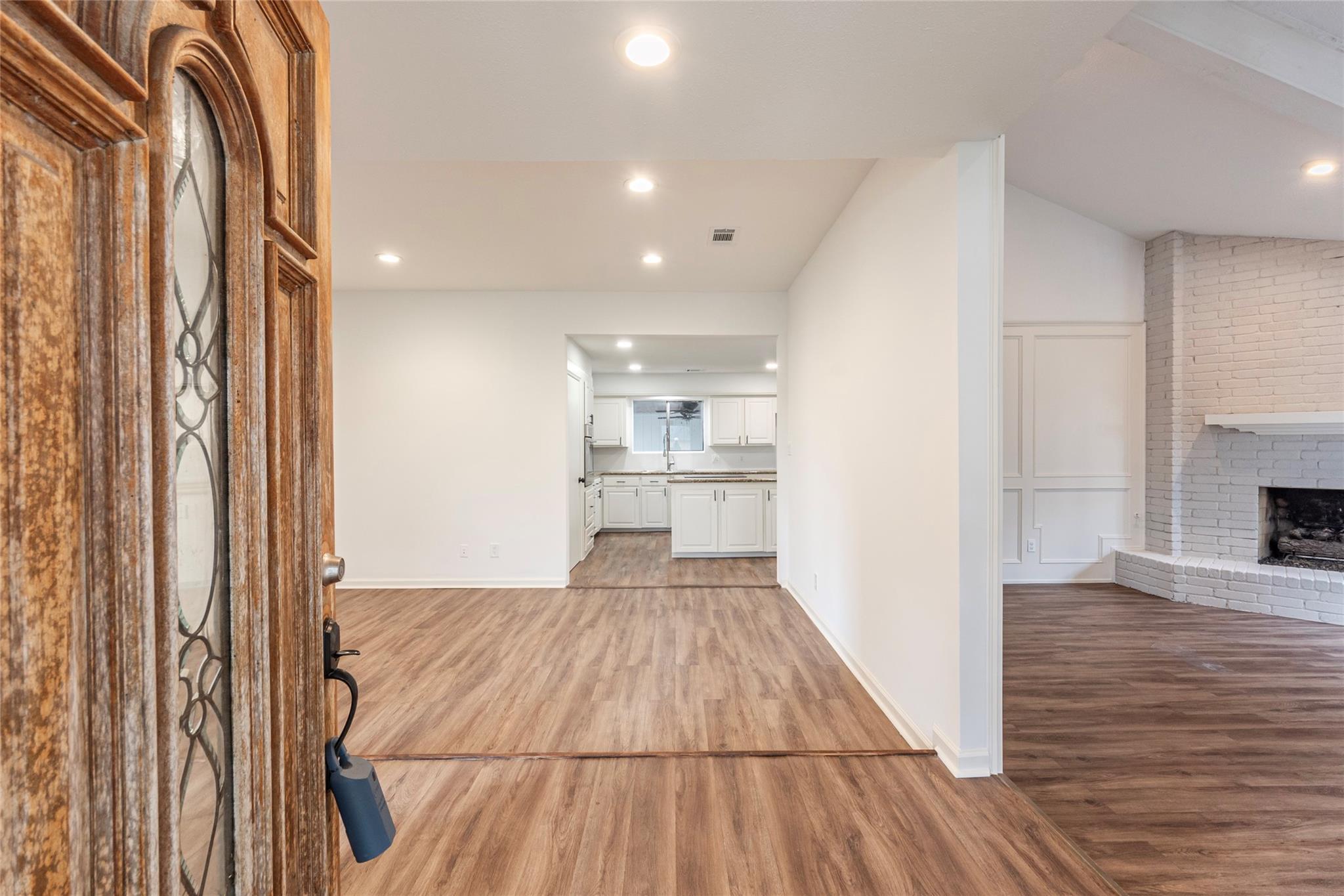 2326 Walnut Court
