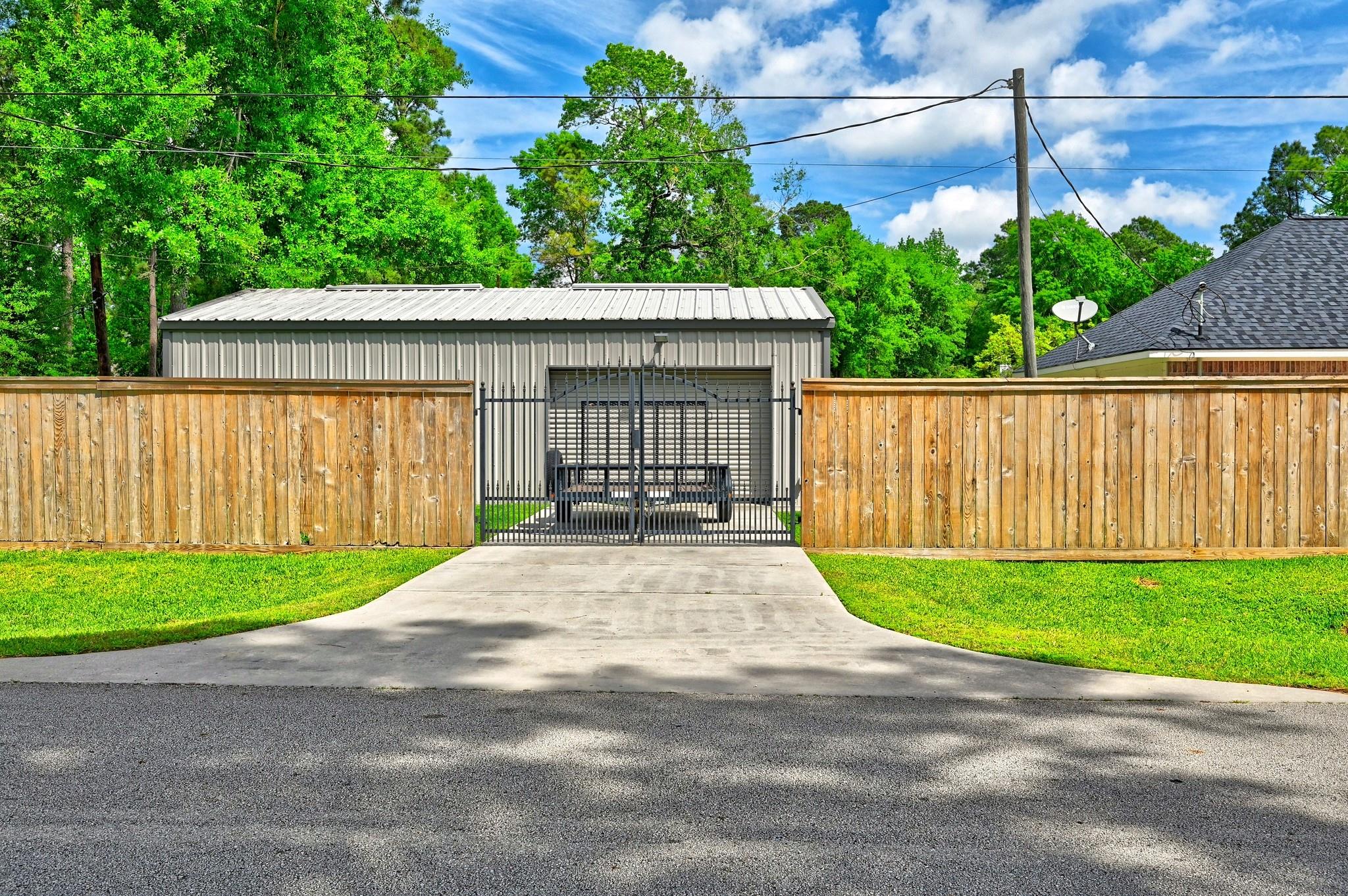 803 Weeping Willow Way