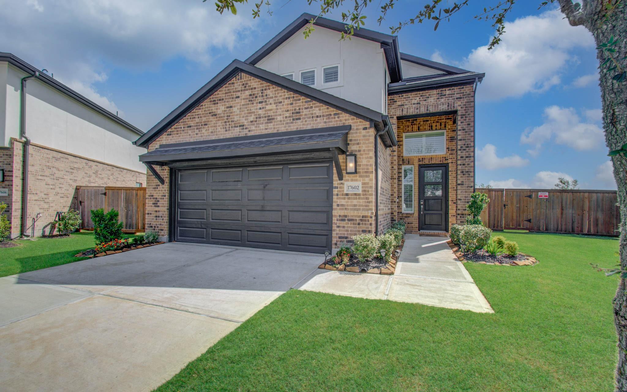17602 Carnation Glen Dr
