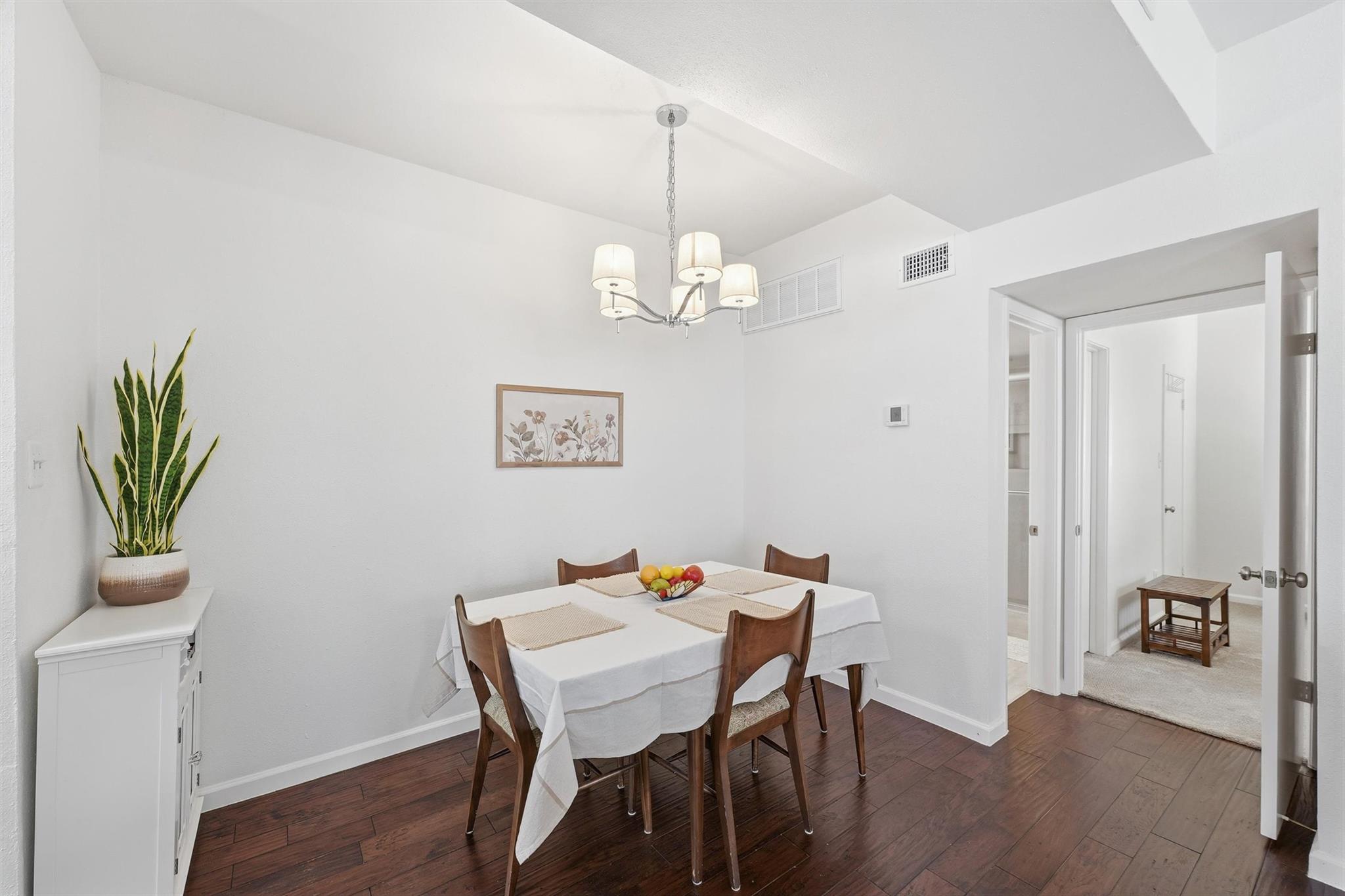 2425 Augusta Drive 23