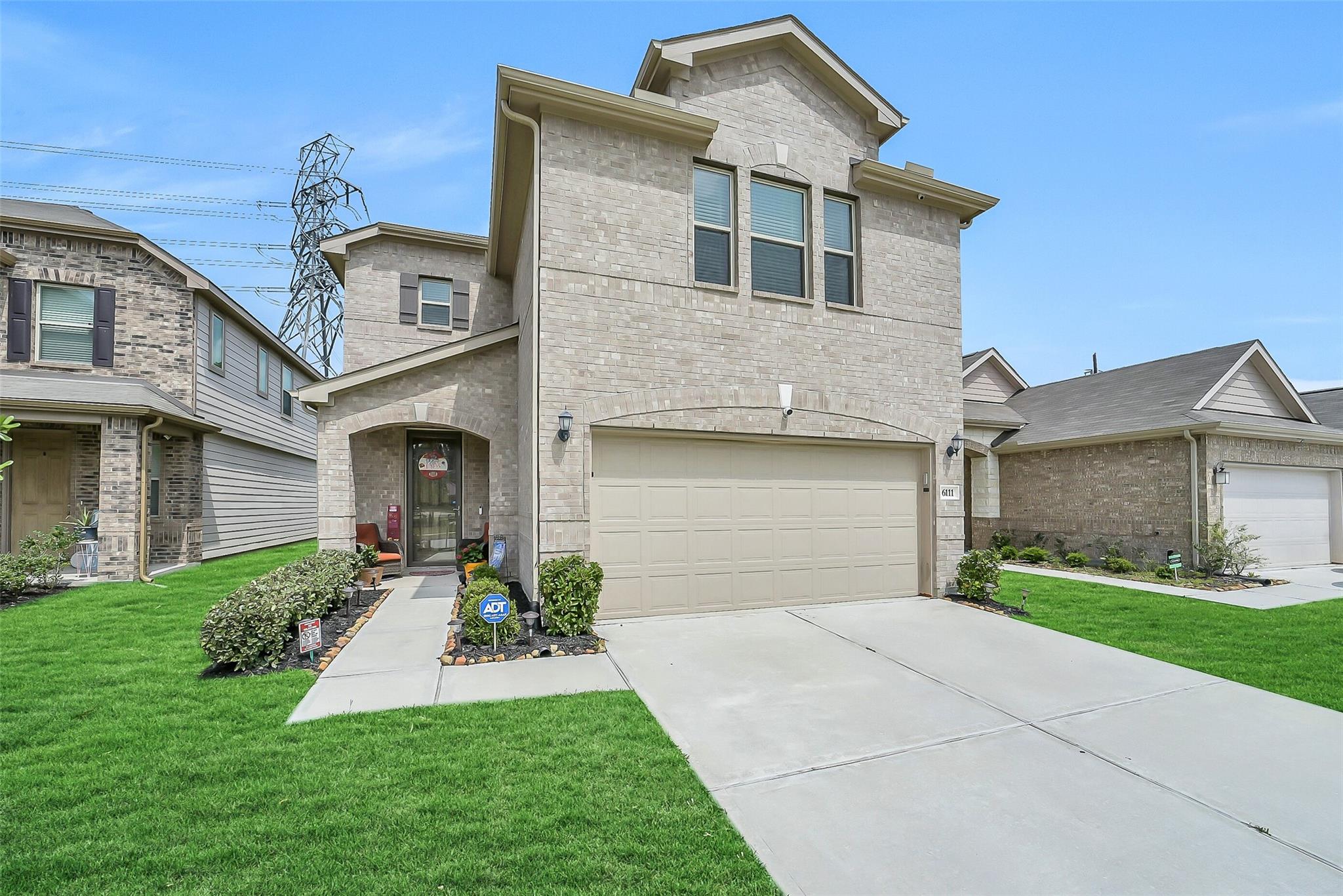 6111 Topaz Pines Trail
