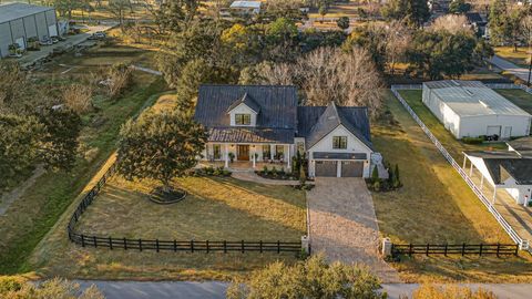 Photo of 0 Lila Street, Brookside Village, TX 77581 (MLS # 86409198)