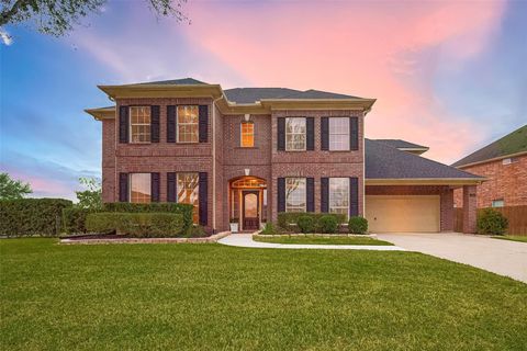 Photo of 103 Water Bluff Lane, Richmond, TX 77406 (MLS # 33596227)