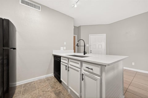 Photo of 10855 Meadowglen Lane #608, Houston, TX 77042 (MLS # 3515609)