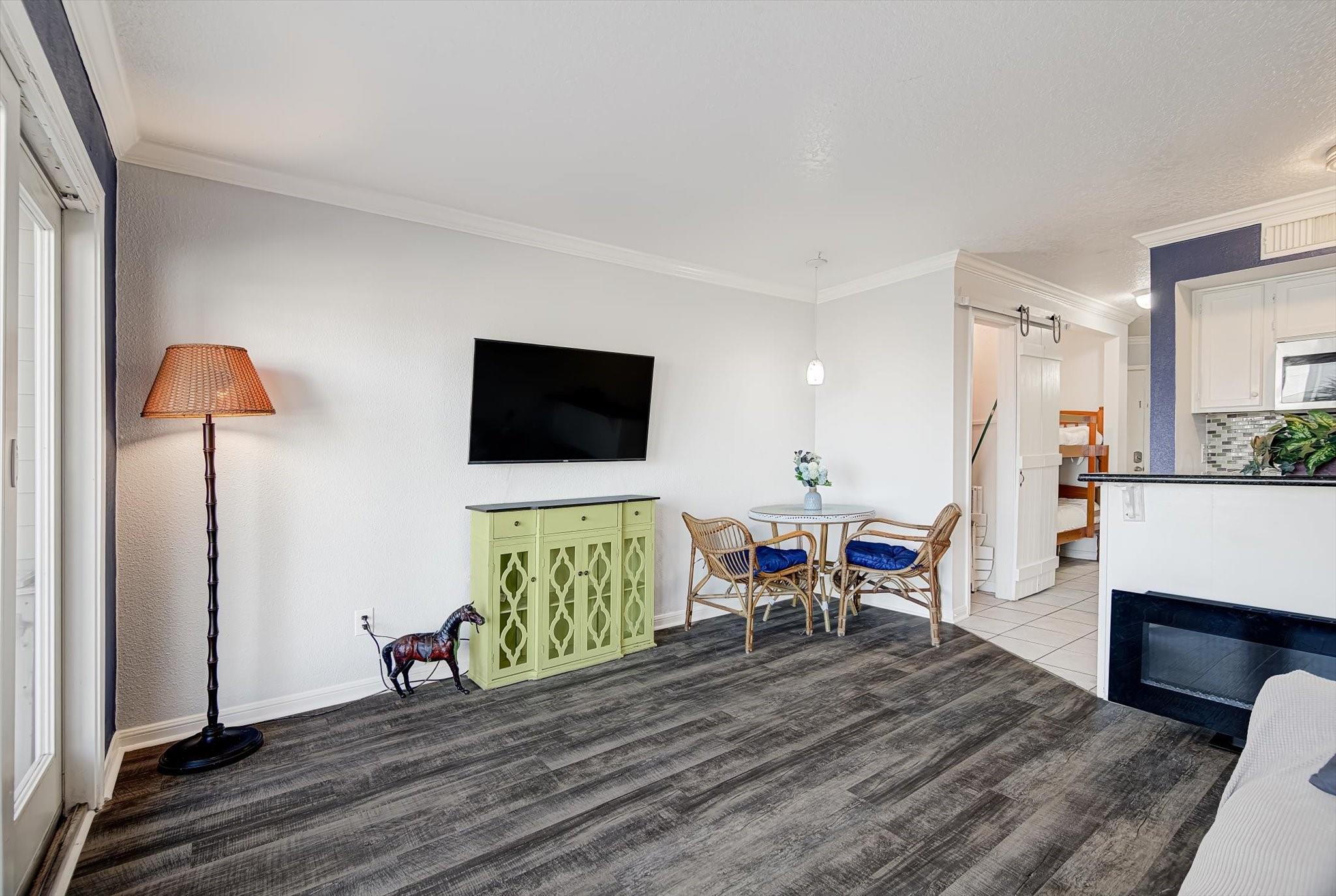 6300 Seawall Boulevard 3113