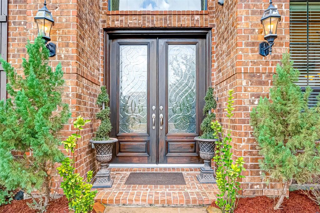 Photo of 4311 Madera Creek Ln Ln, Katy, TX 77494 (MLS # 42673638)