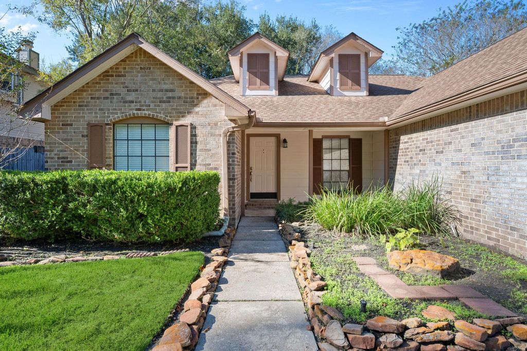 Photo of 2835 Twin Knolls Drive, Kingwood, TX 77339 (MLS # 31169369)
