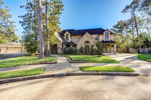 2203 Meadow Gardens Drive Houston TX 77062
