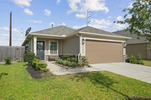 Photo of 4957 Perennial Lane, La Marque, TX 77568 (MLS # 24429164)