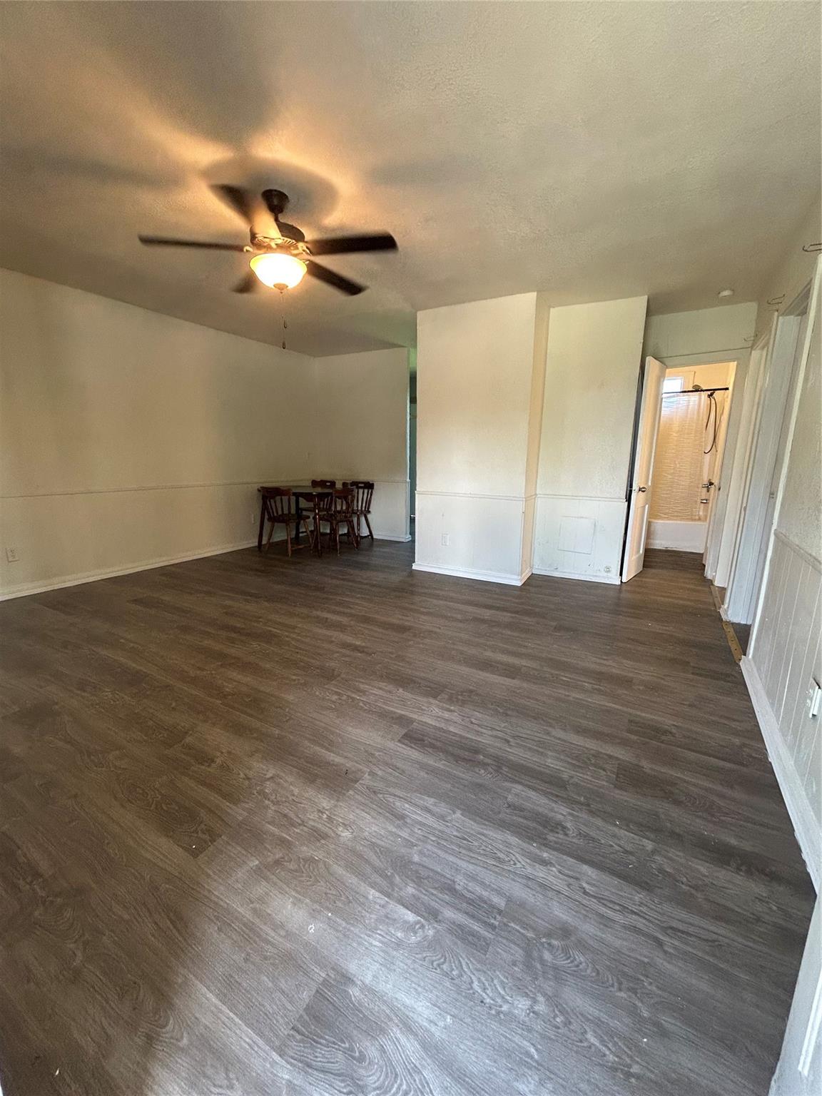 1102 W 10th Street
