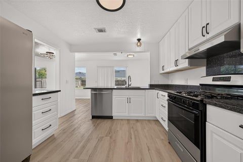 Photo of 13430 Eldridge Villa Street, Sugar Land, TX 77498 (MLS # 76630132)