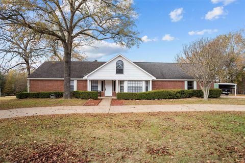 Homes For Sale - 533 Creekwood Street<br/> Houston County, Crockett, TX 75835