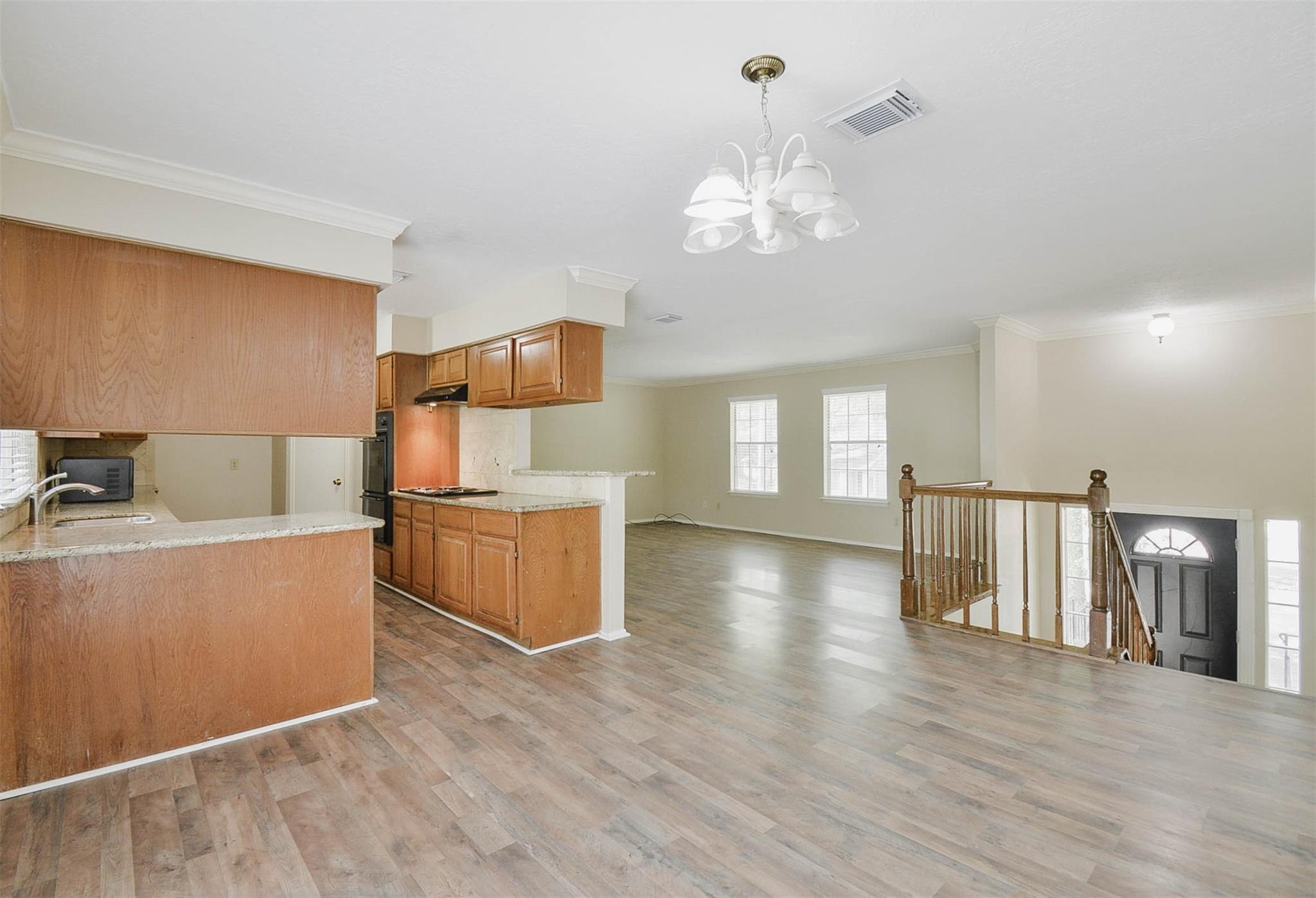 2915 Valley Rose Drive