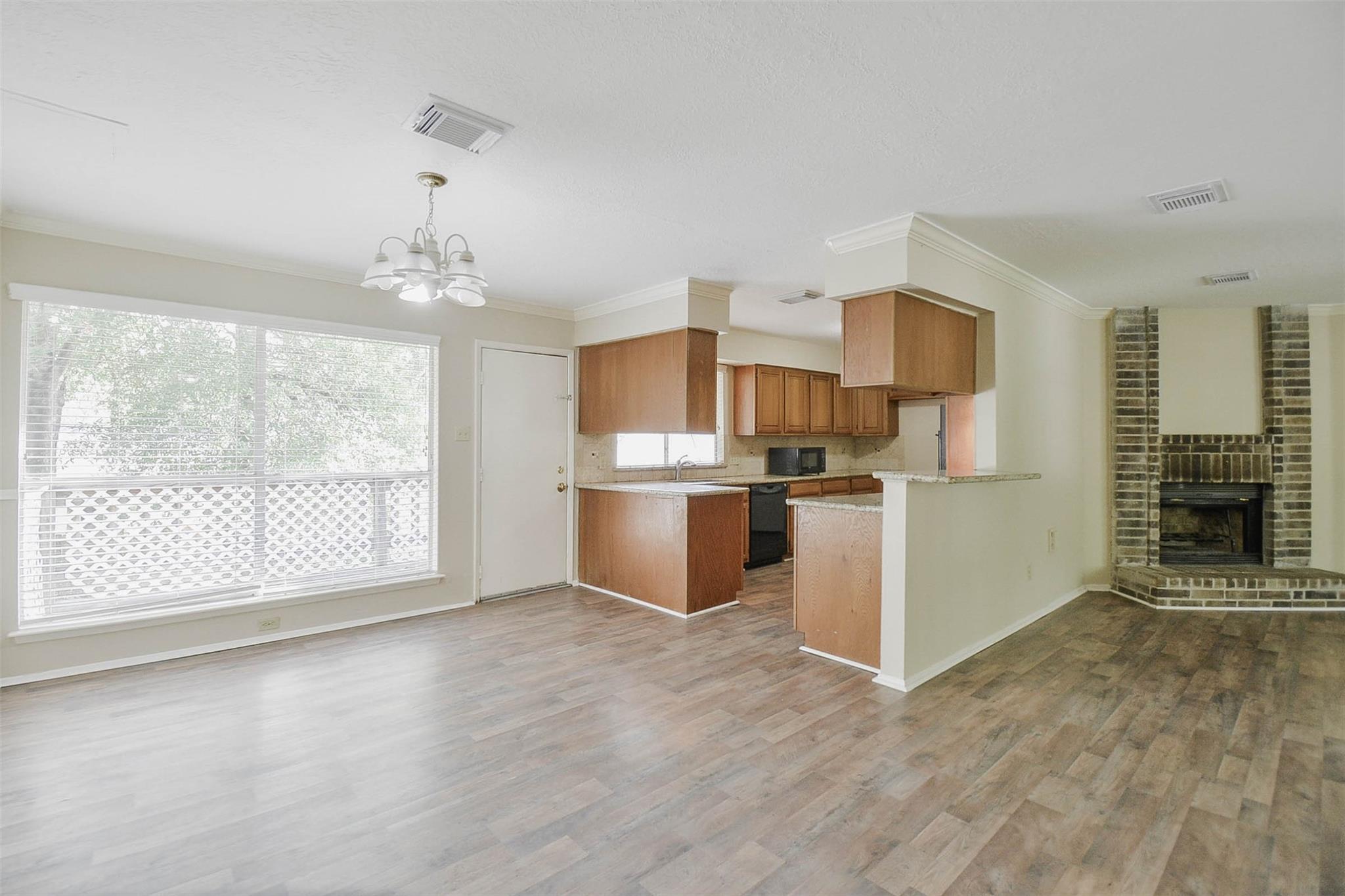 2915 Valley Rose Drive