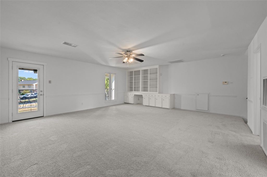 Photo of 4702 Bayou Vista Drive, Houston, TX 77091 (MLS # 75795944)