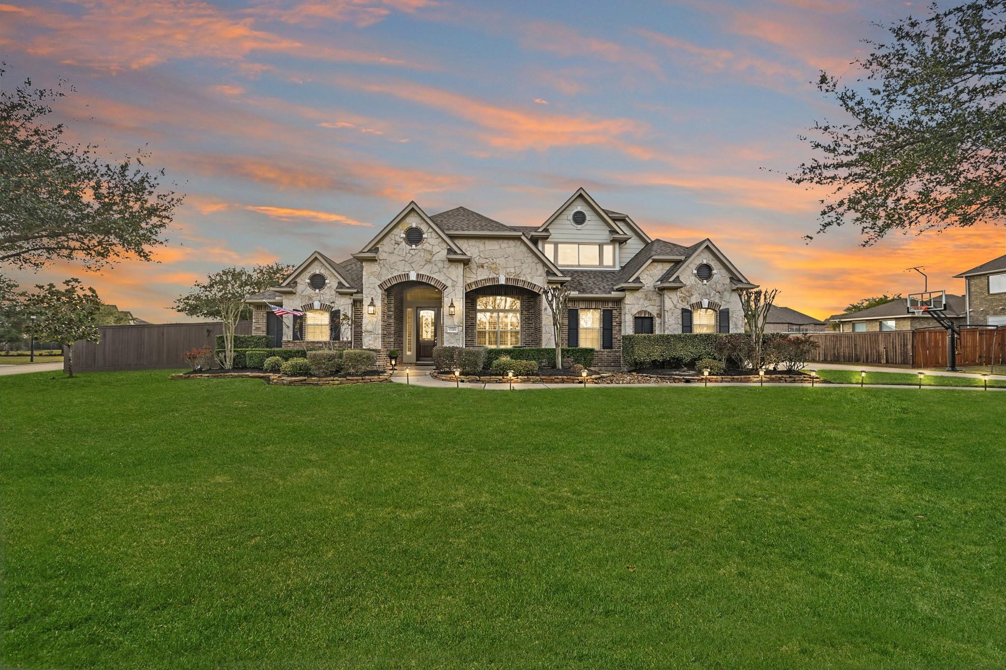 17703 Fairhaven Lake Drive