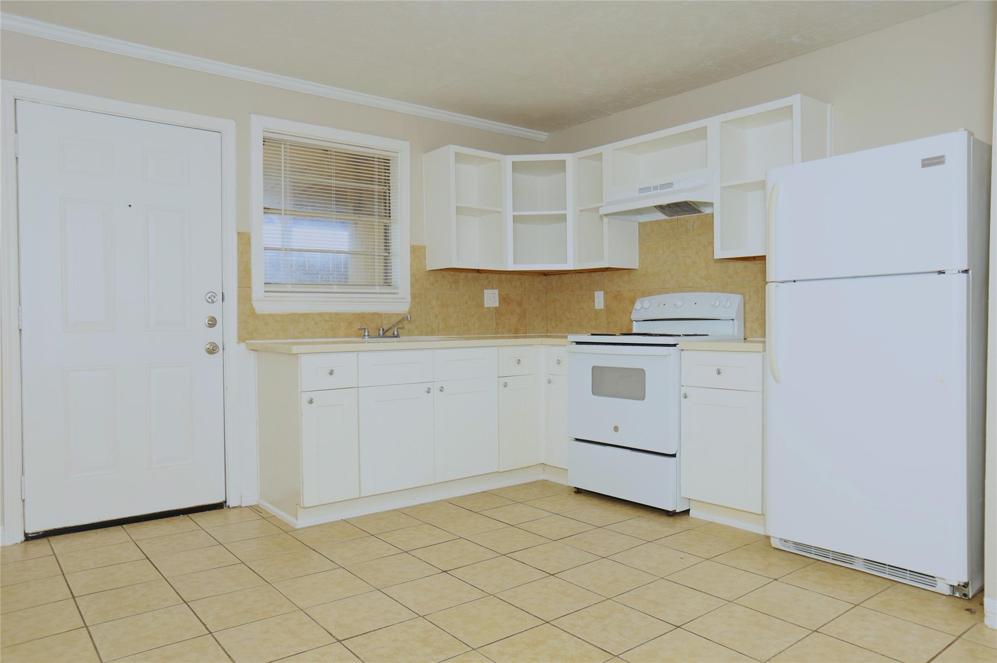 123 W 6th St 2