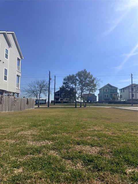 Vacant Land For Sale - 1329 N Meyer Avenue<br/> Seabrook, TX 77586