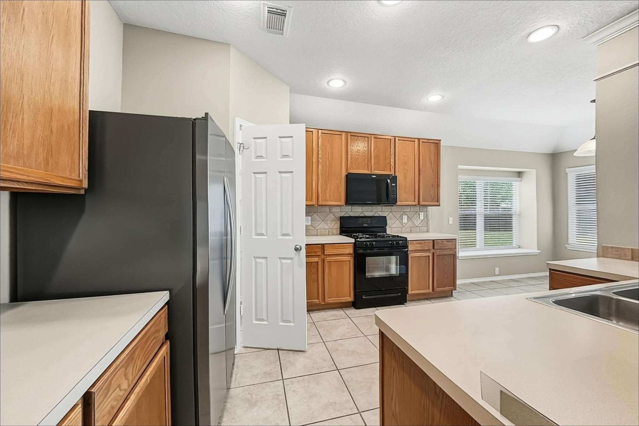 3327 Jib Court
