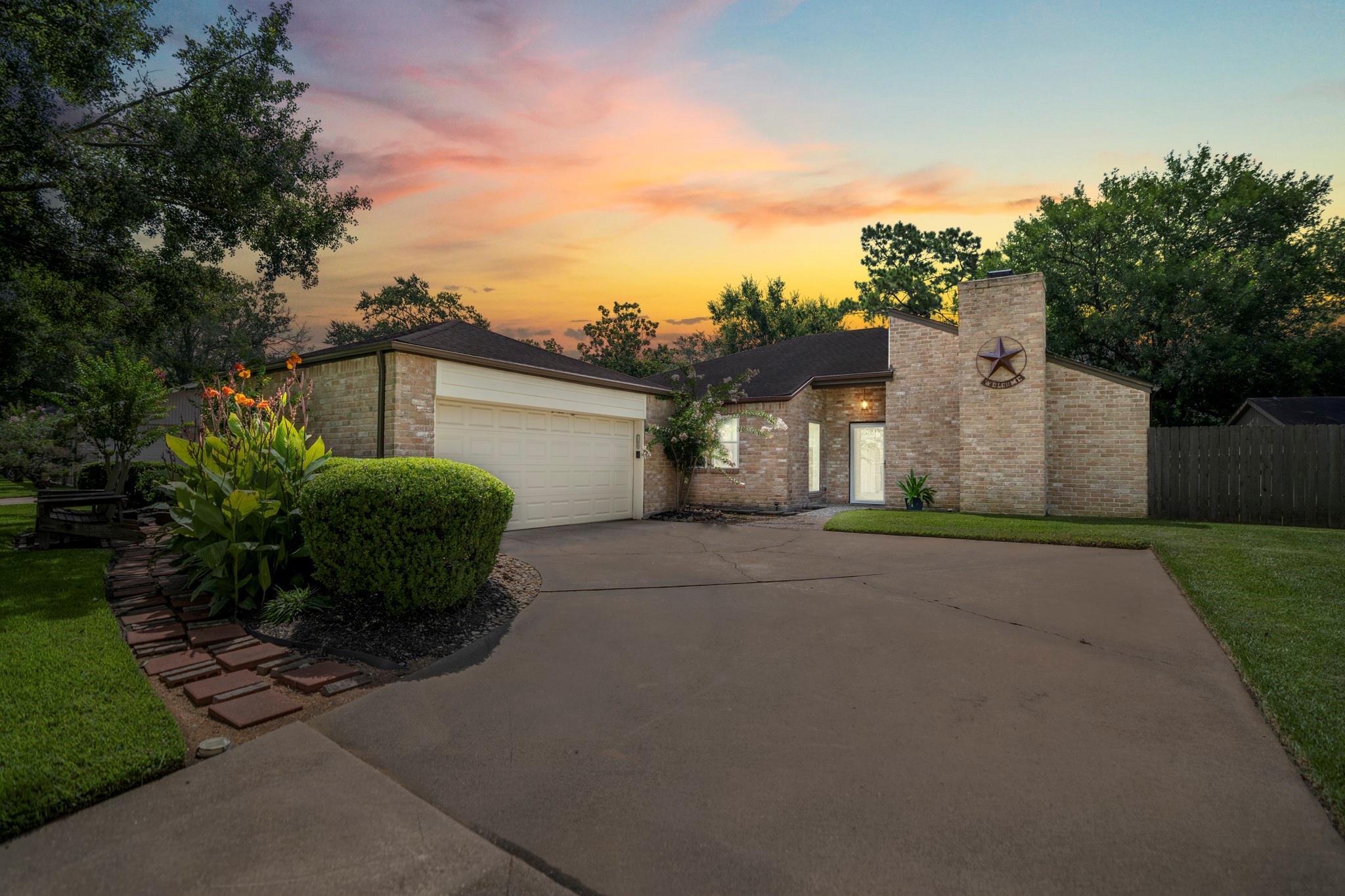20311 Lake Sherwood Drive