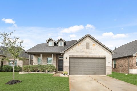 Photo of 17826 Pamukkale Place Place, Tomball, TX 77377 (MLS # 95643925)
