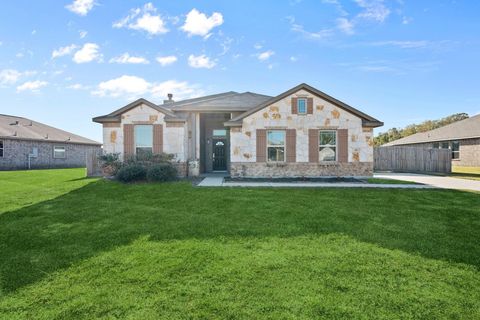 Photo of 99 Jessica Drive, Dayton, TX 77535 (MLS # 22418815)