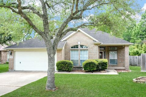 Photo of 3848 Armand Drive, Dickinson, TX 77539 (MLS # 87611549)