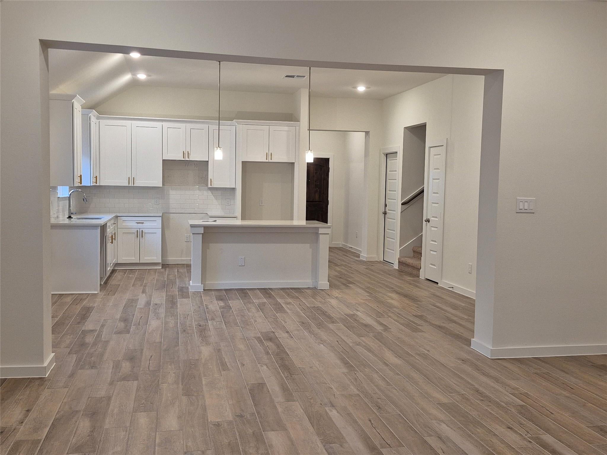 403 Dorion Lagoon