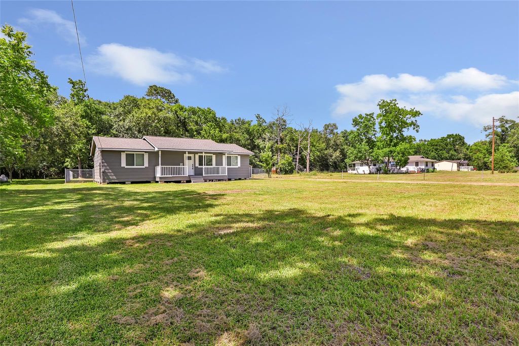 Photo of 803 County Road 6769, Dayton, TX 77535 (MLS # 22881186)