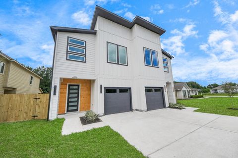 Photo of 3110 Dawson Lane #A, Houston, TX 77051 (MLS # 36104128)