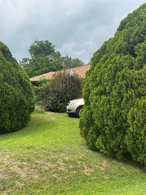Photo of 279 4th Street N, Van Vleck, TX 77482 (MLS # 84112894)