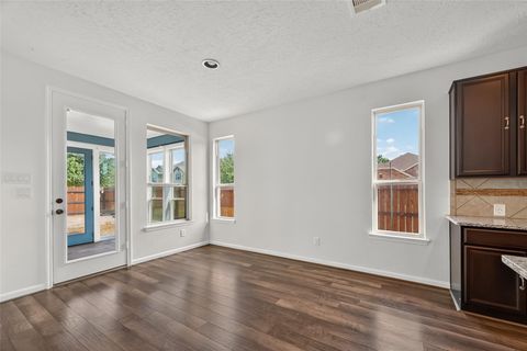 Tiny photo for 13019 Foxwood Creek Lane, Houston, TX 77044 (MLS # 97942577)