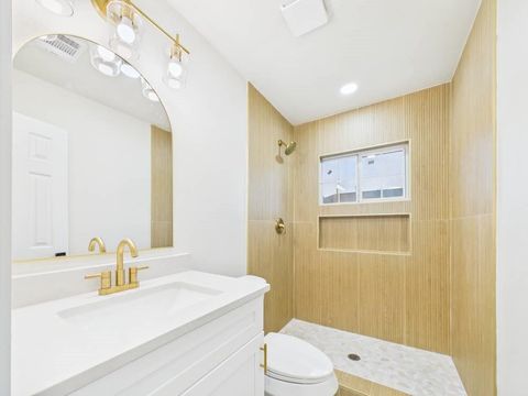 Photo of 421 De Haven Street, Houston, TX 77029 (MLS # 54954951)