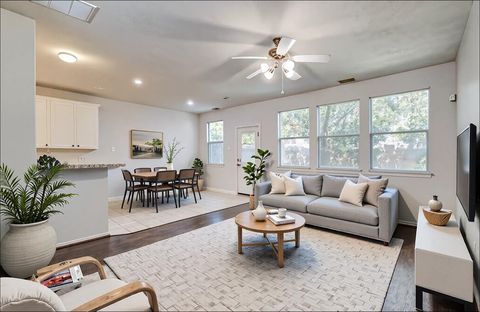 Photo of 25270 Finchgrove Lane, Katy, TX 77494 (MLS # 25583155)