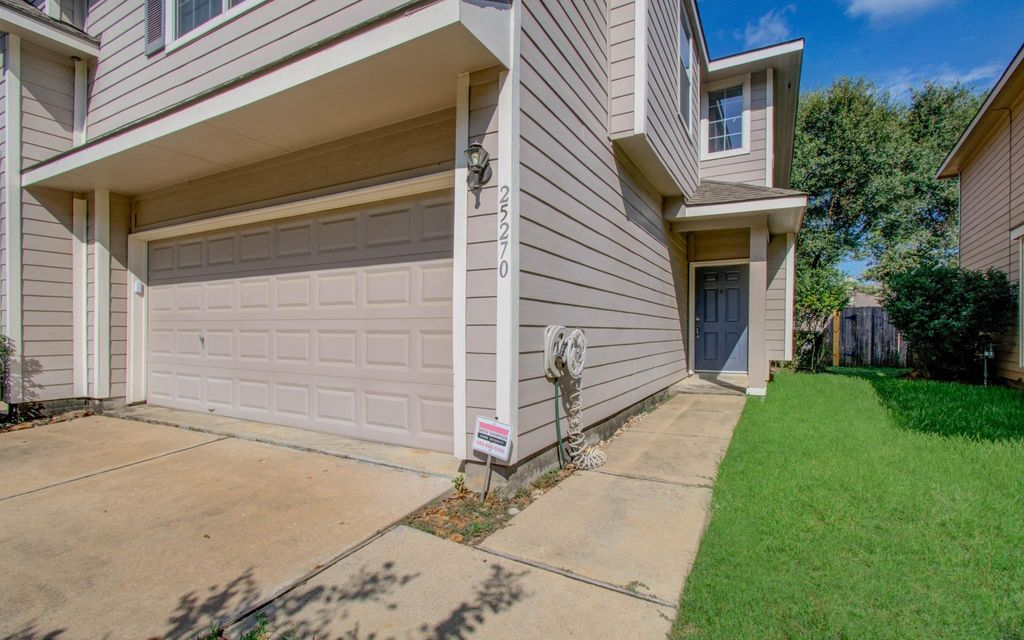 Photo of 25270 Finchgrove Lane, Katy, TX 77494 (MLS # 25583155)