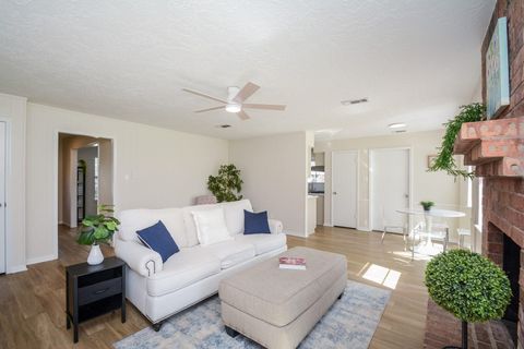 10427 Huntington Crest Drive Houston TX 77099