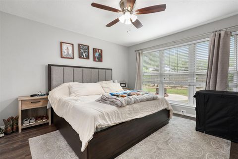 Tiny photo for 10915 Pecan Drive, La Porte, TX 77571 (MLS # 97195439)