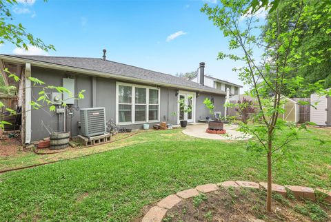 Tiny photo for 10915 Pecan Drive, La Porte, TX 77571 (MLS # 97195439)