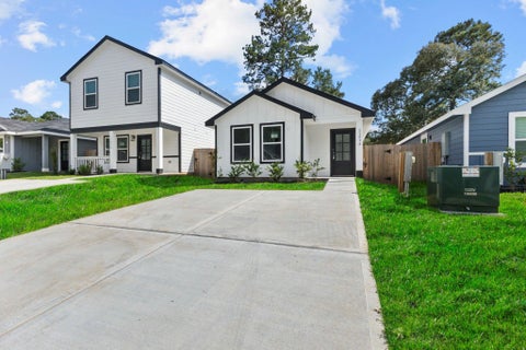 Photo of 11934 Detar Court, Willis, TX 77378 (MLS # 42560023)