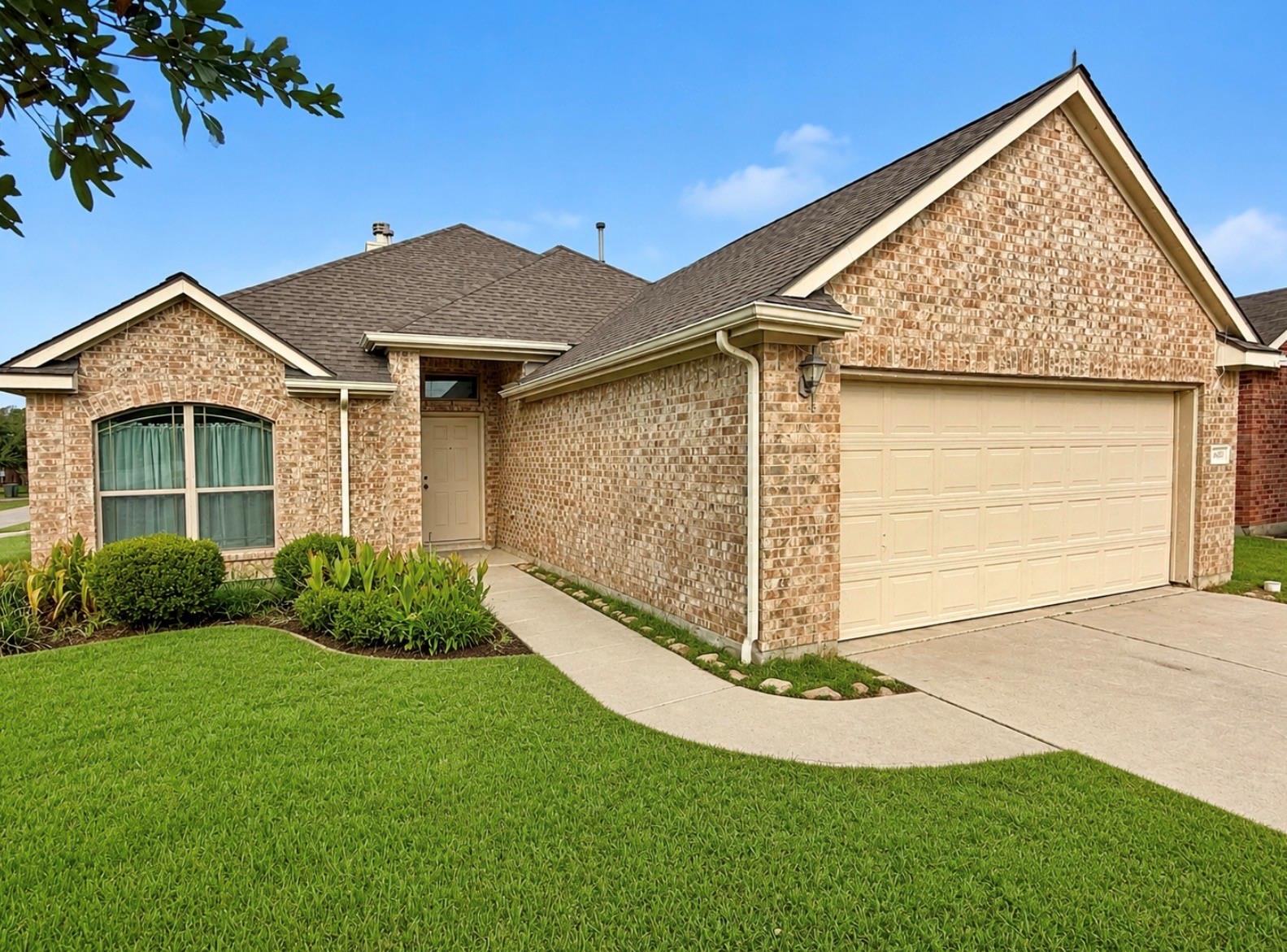 24823 Sandusky Drive
