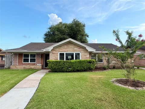 Photo of 4027 Martinshire Drive, Houston, TX 77025 (MLS # 6459101)